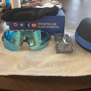 Tifosi sledge lite sunglasses